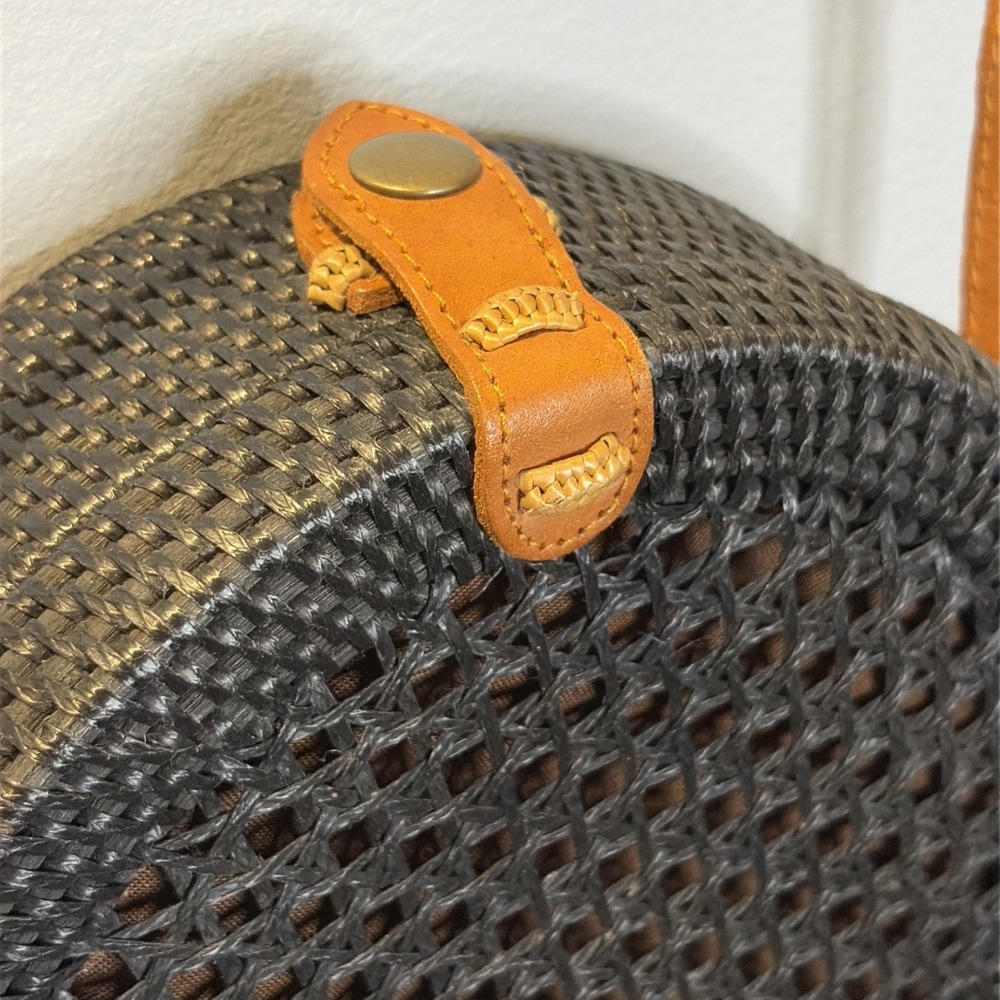 Rattan Round Crossbody‎ Natural Texture Woven Straw Boho Coastal Summer Purse - Picture 3 of 14